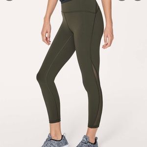 EUC - Lululemon Train Times Dark Olive Sz 6 - 25"
